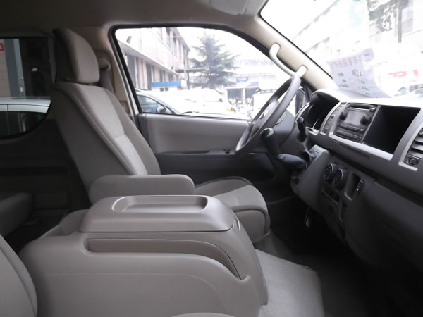 汽车保养全攻略：避开误区，轻松掌握正确养车法